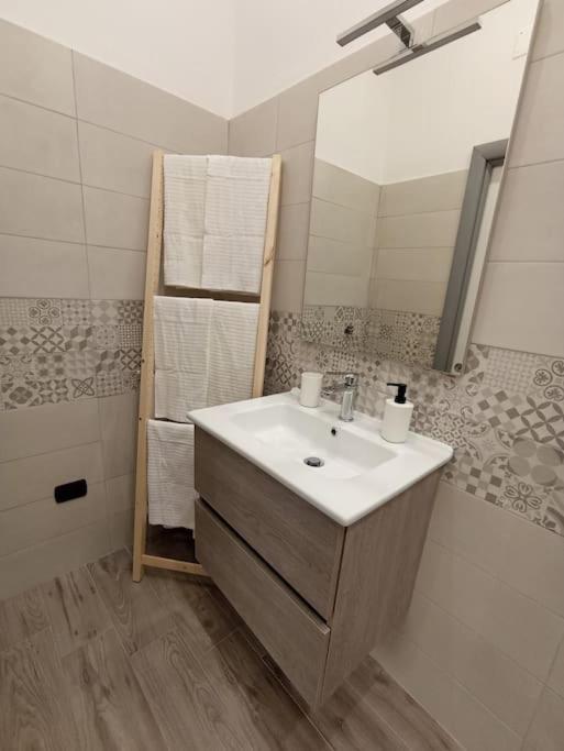 Mores'House Наполи Екстериор снимка