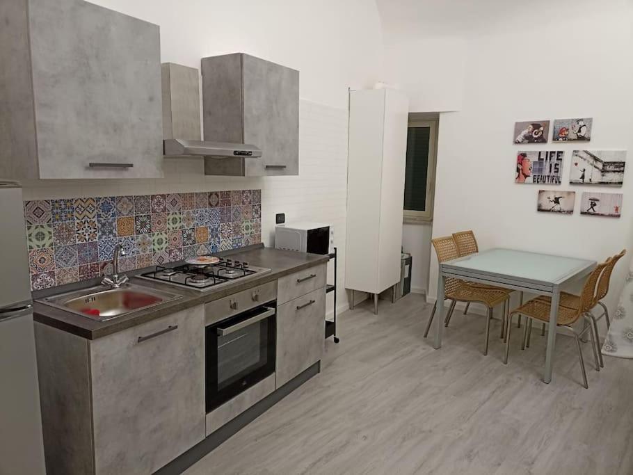 Mores'House Наполи Екстериор снимка